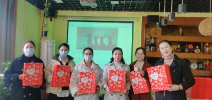 河南宏恩教育祝全体女员工“三八国际劳动妇女节”快乐